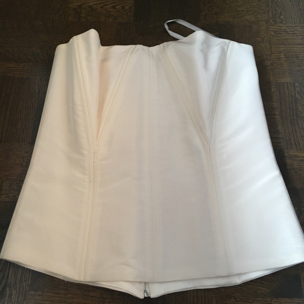 Monique lhuillier corset